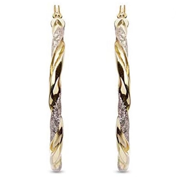 LAST ONE‼️ 14k Gold Plated Spiral Hoop Earrings - Picture 4 of 6